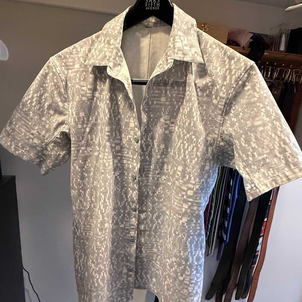 lululemon athletica Gray/Green Patterned Casual Shirt